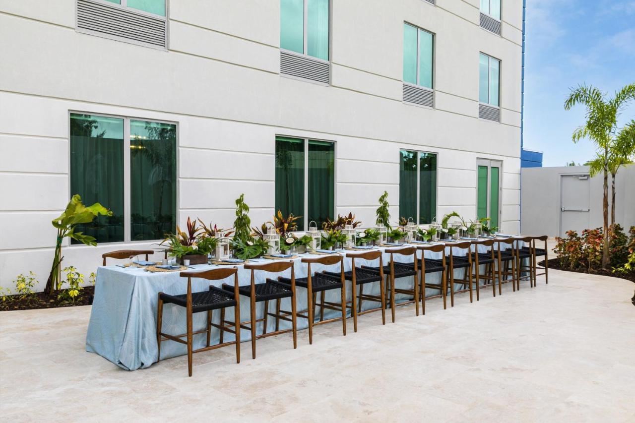 Fairfield By Marriott Luquillo Beach Esterno foto